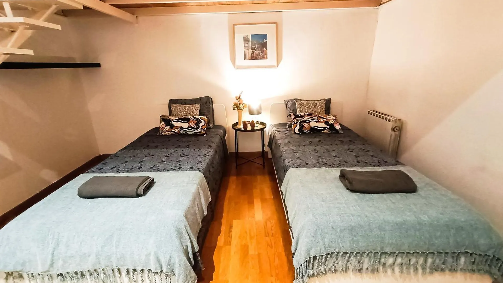 Private Rooms In Born - Barcelona 0*,  Spain