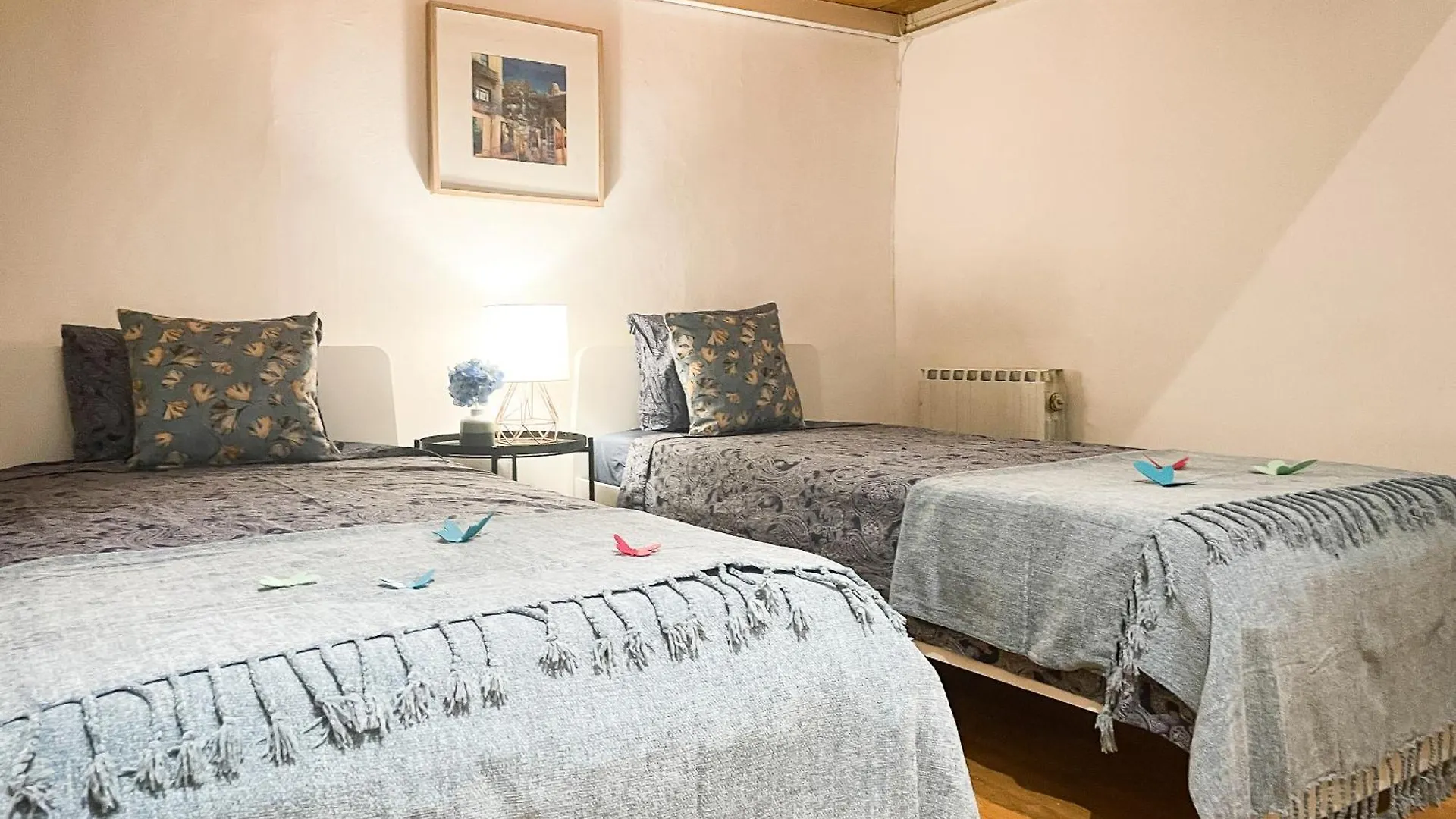 Private Rooms In Born - Barcelona Hostel