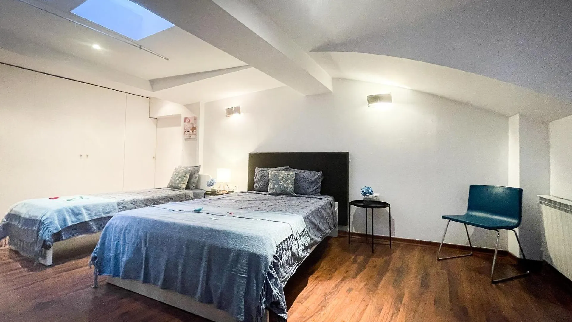 Private Rooms In Born - Barcelona 0*,