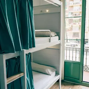 Albergue Black Swan, Barcelona